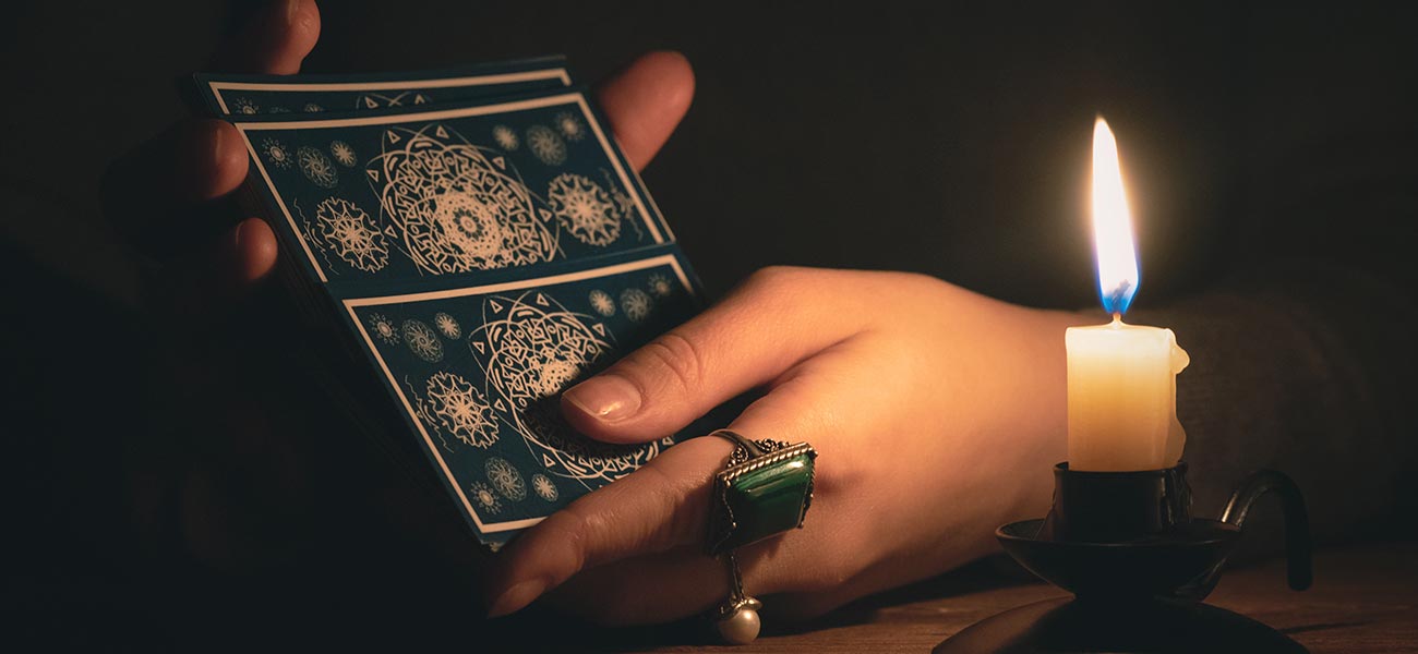 ¿Cómo aprovechar al máximo una consulta de Tarot en línea?